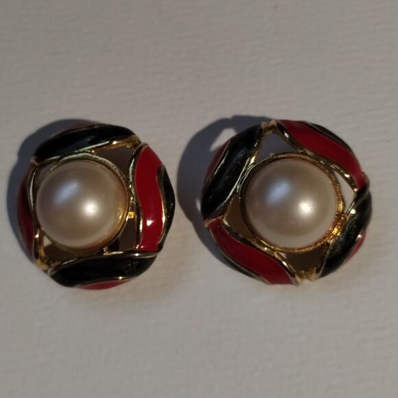 Vintage Gold Tone Red Green Faux Pearl Non-Pierced Clip-On Earrings - Picture 1 of 5